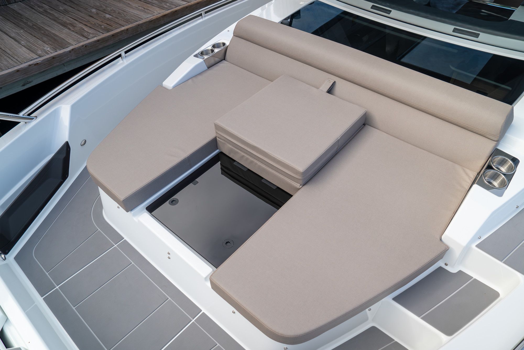 2026 Quarken 35 Cabin Tourer - 8