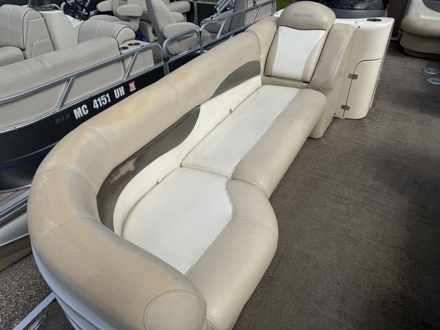 2012 Godfrey 220 c - 4