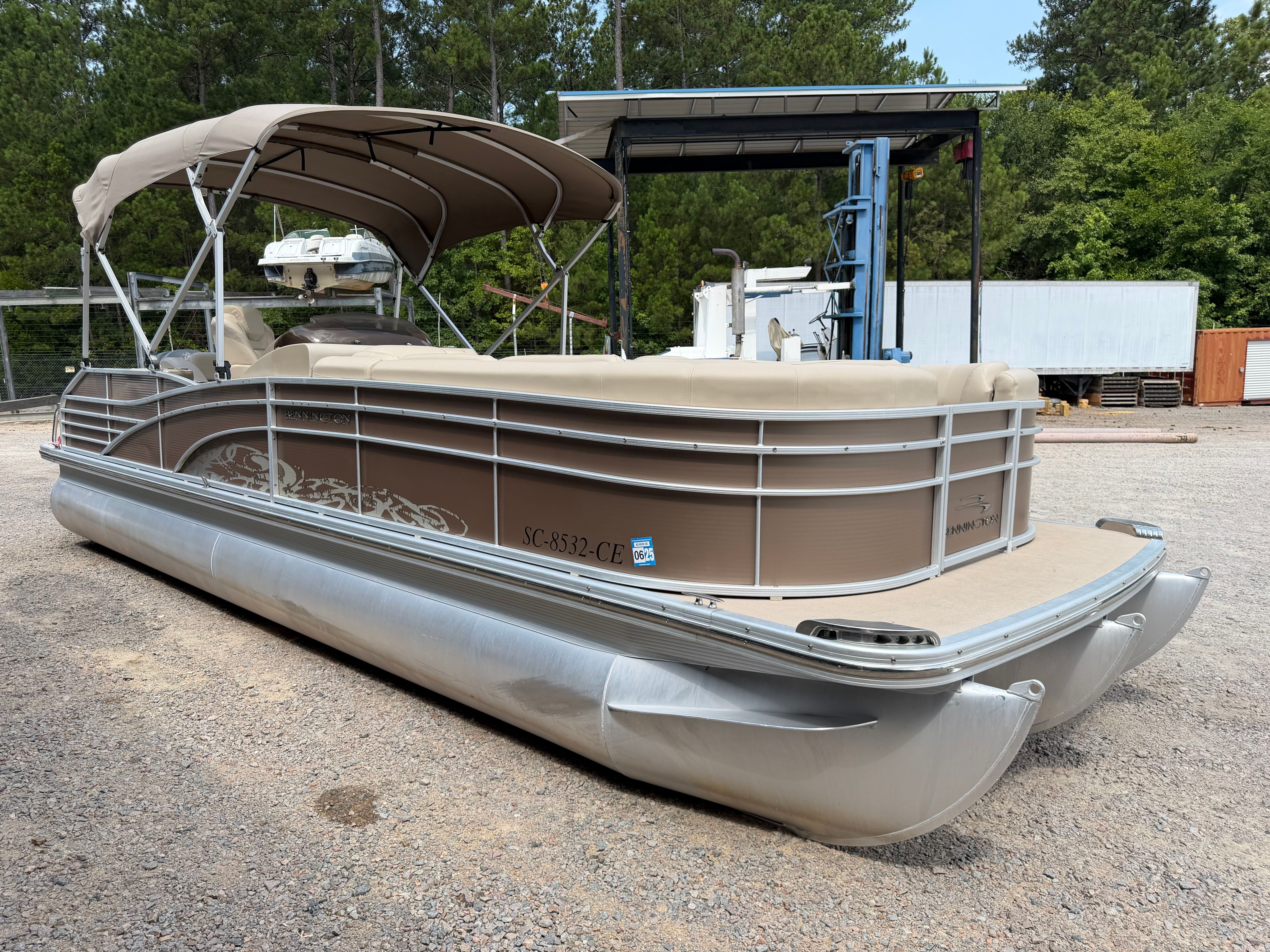 2011 BENNINGTON 2550 RCL - Image 5