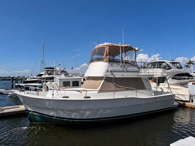 2003 Mainship 390 Trawler