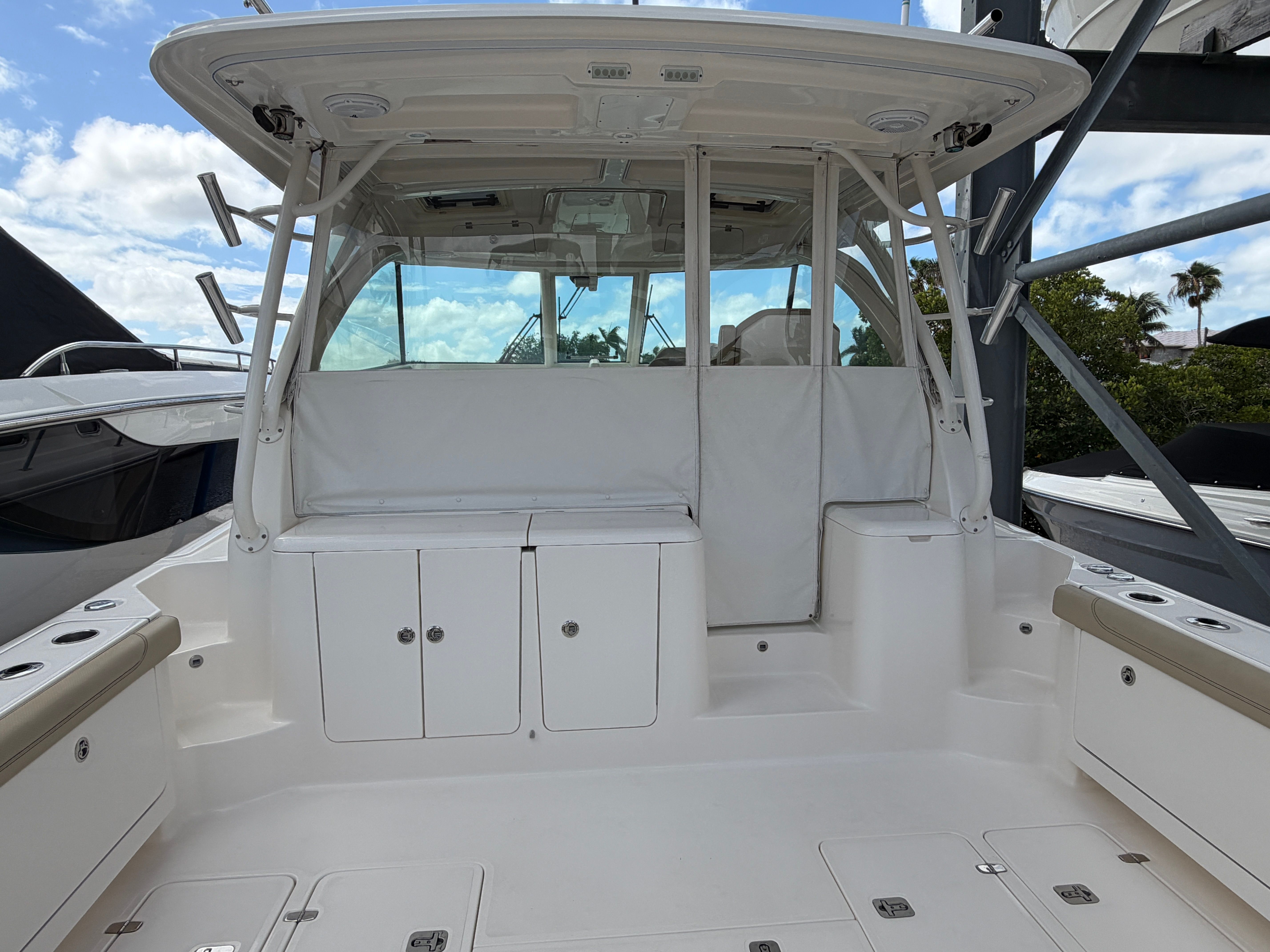 2017 Pursuit OS 385 Offshore - 37