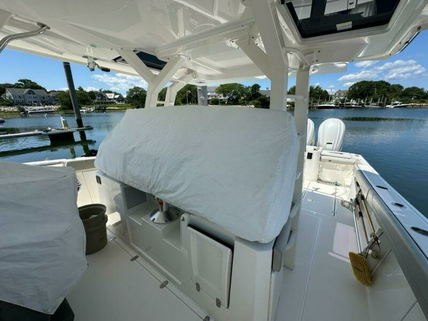 2021 Pursuit 428 Sport - Image 22
