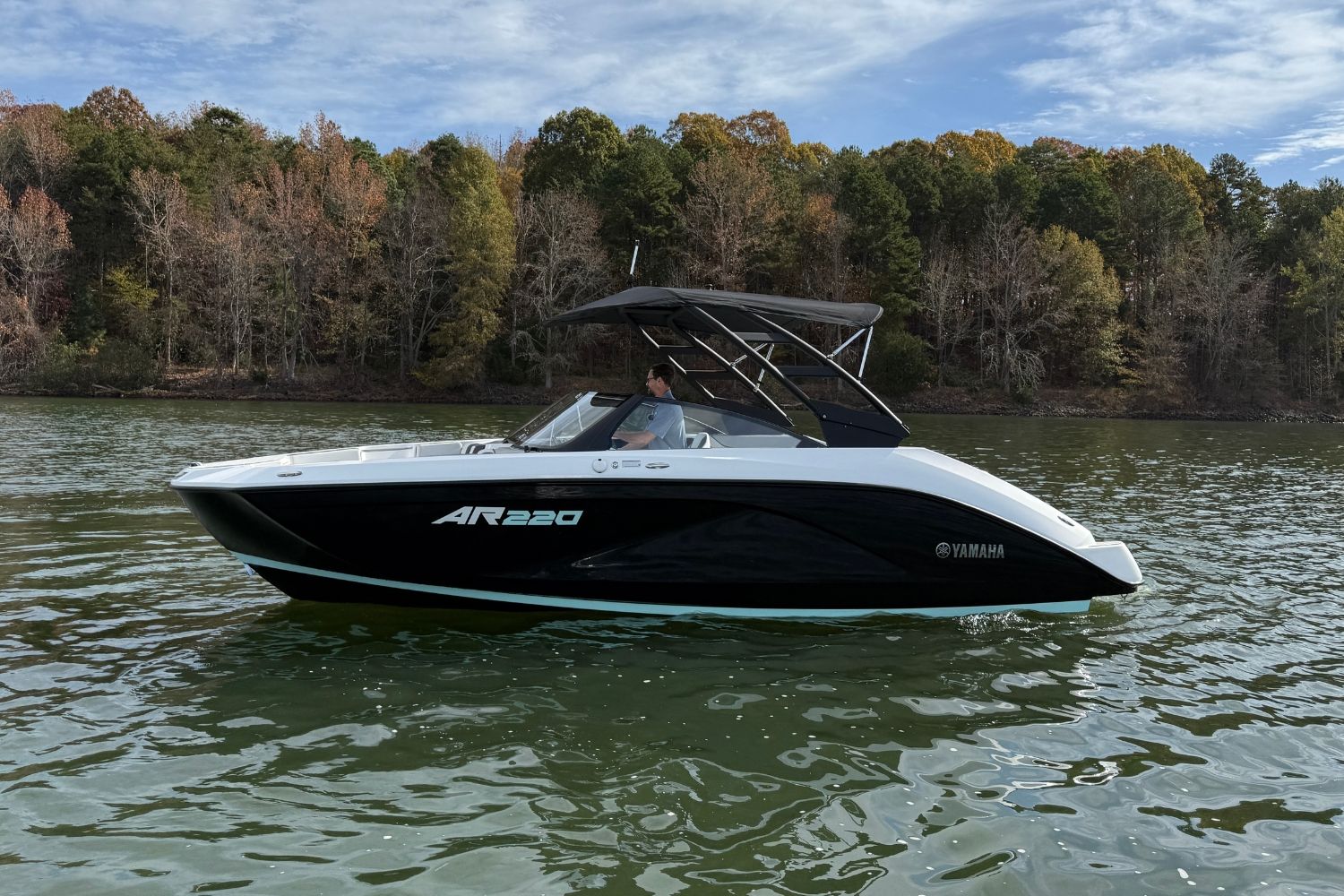 2026 Yamaha Boats AR220