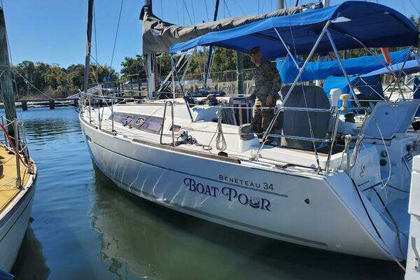 2011 Beneteau Oceanis 34
