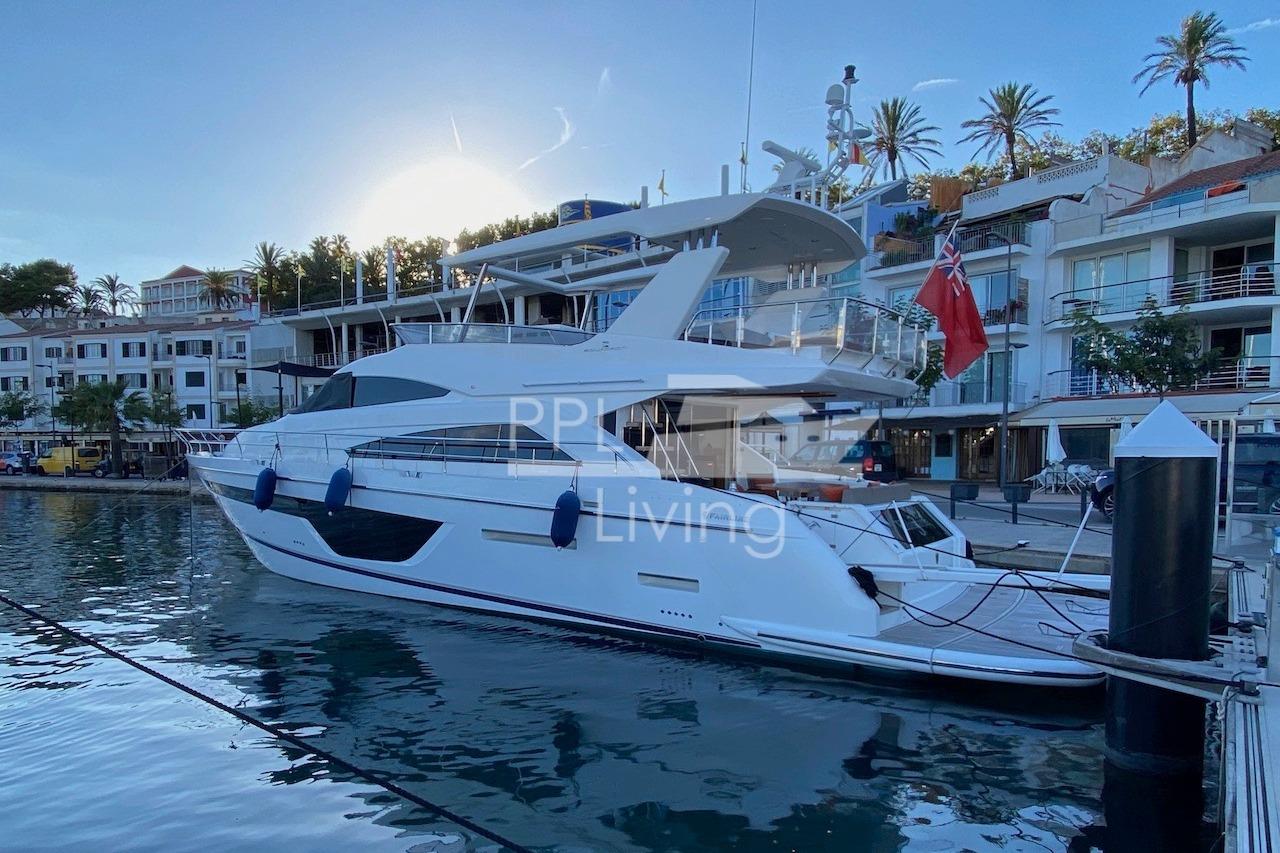 2018 Fairline Squadron 65