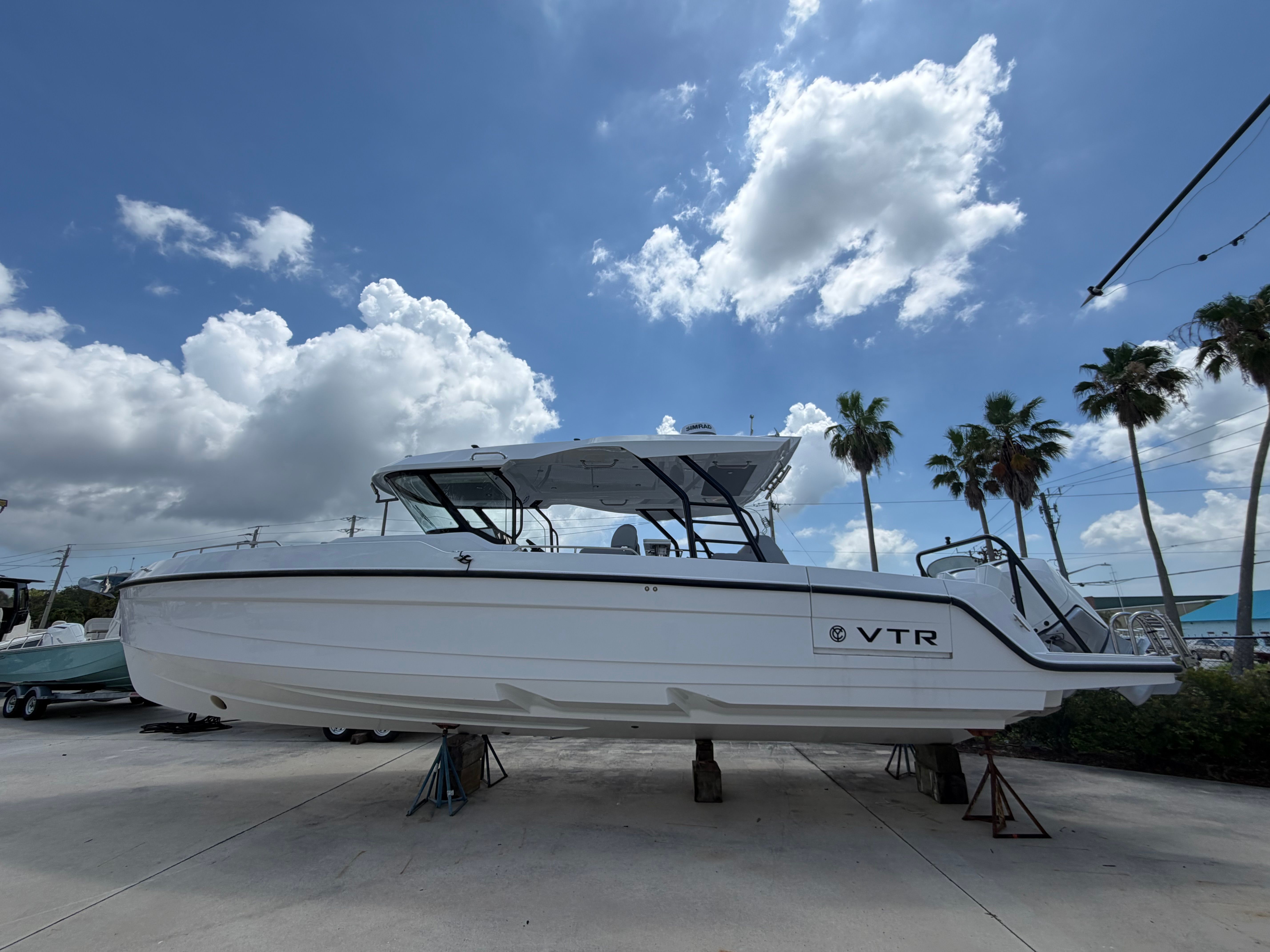 2026 Cruisers Yachts 38 VTR