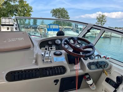 2004 Cruisers Yachts 370 Express - 15