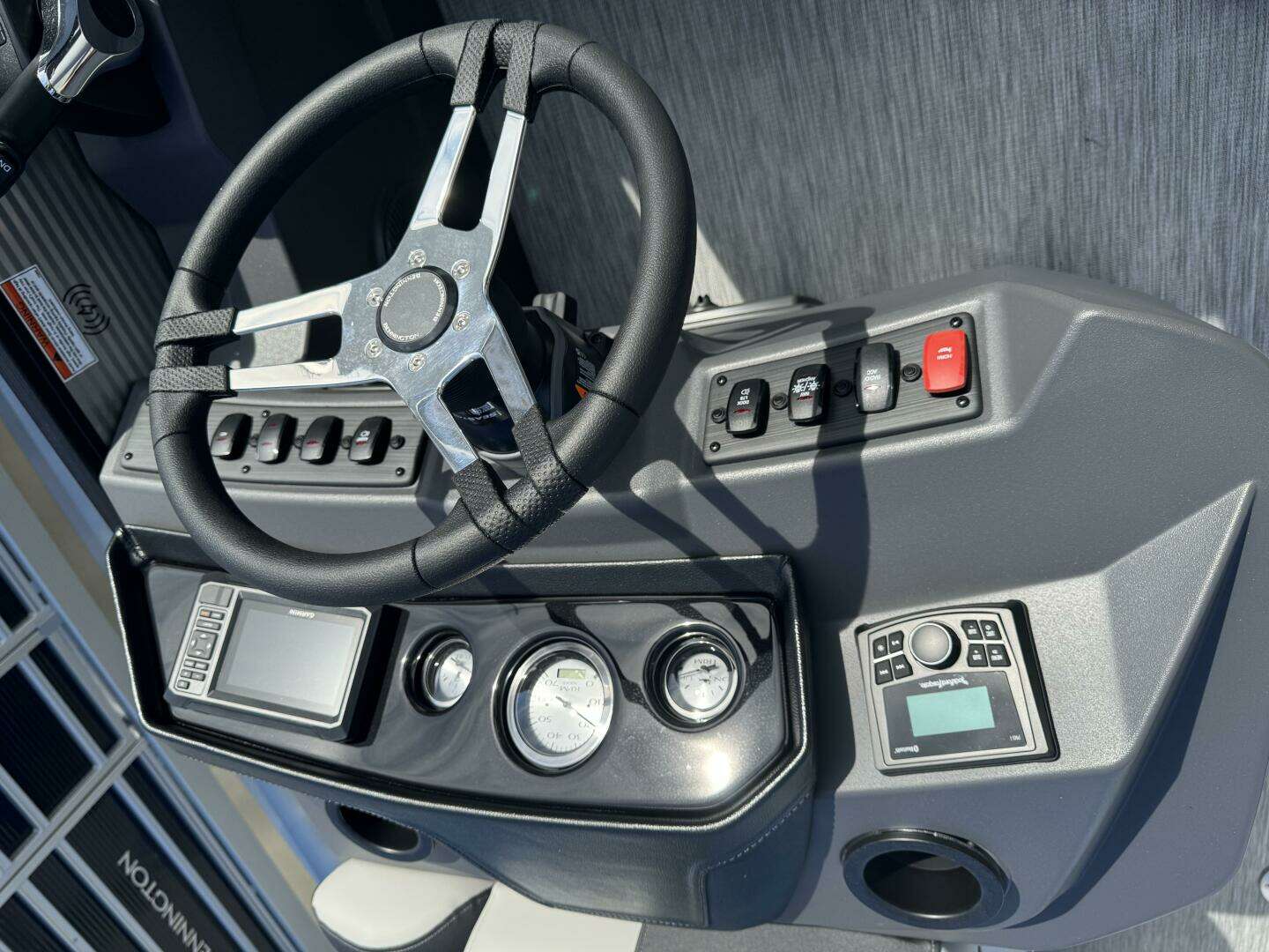 2026 Bennington 22SR - Image 7