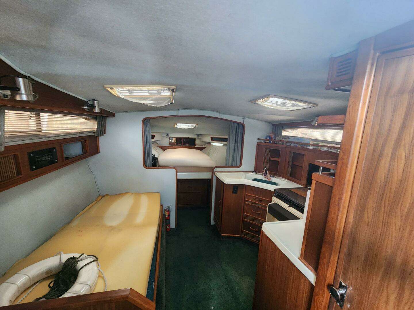 1987 Sea Ray — - Image 11