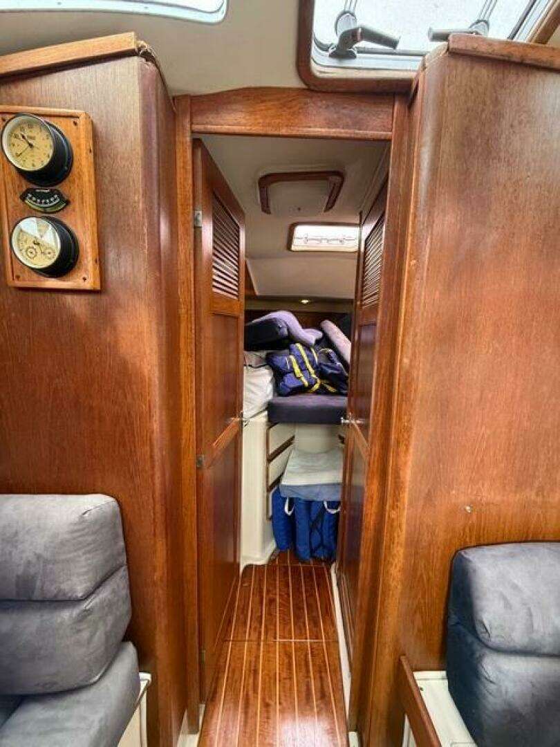1987 Irwin 38 - Image 49