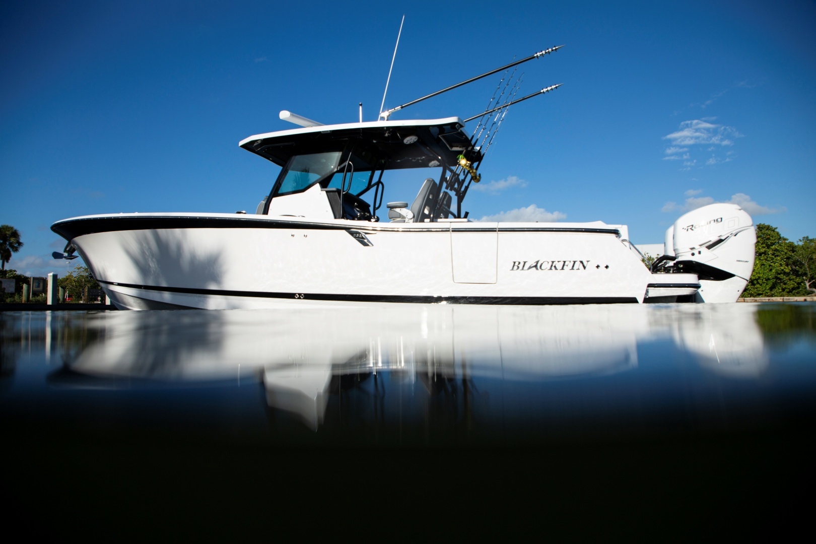 2027 Blackfin 332 CC - Image 8