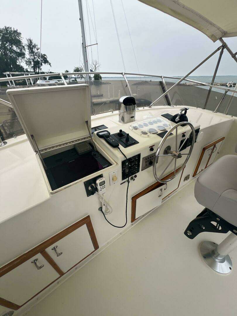 1984 Hatteras 61 CPMY - Image 30