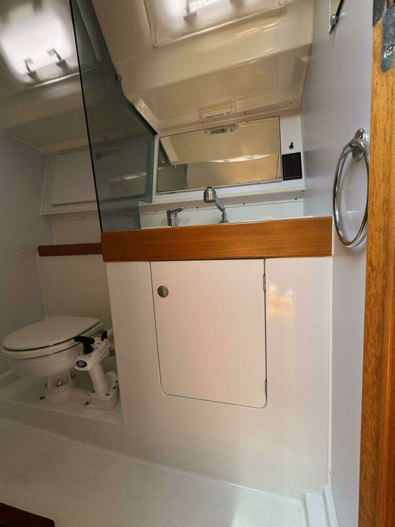 2002 Jeanneau 34.2 - Image 26