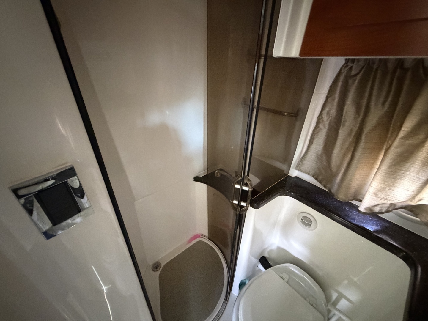2013 Rinker 360 Express Cruiser - Image 65