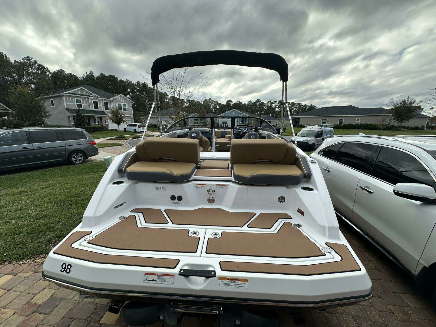 2021 Scarab 215 - Image 6