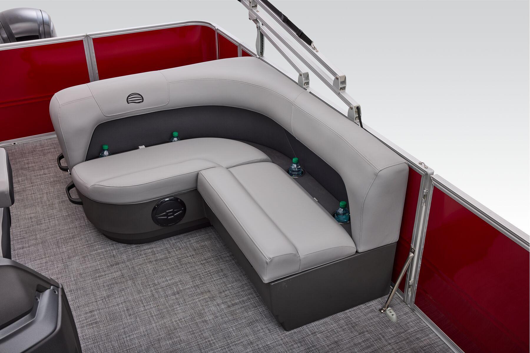 2026 Sun Tracker Party Barge 18 DLX - 79