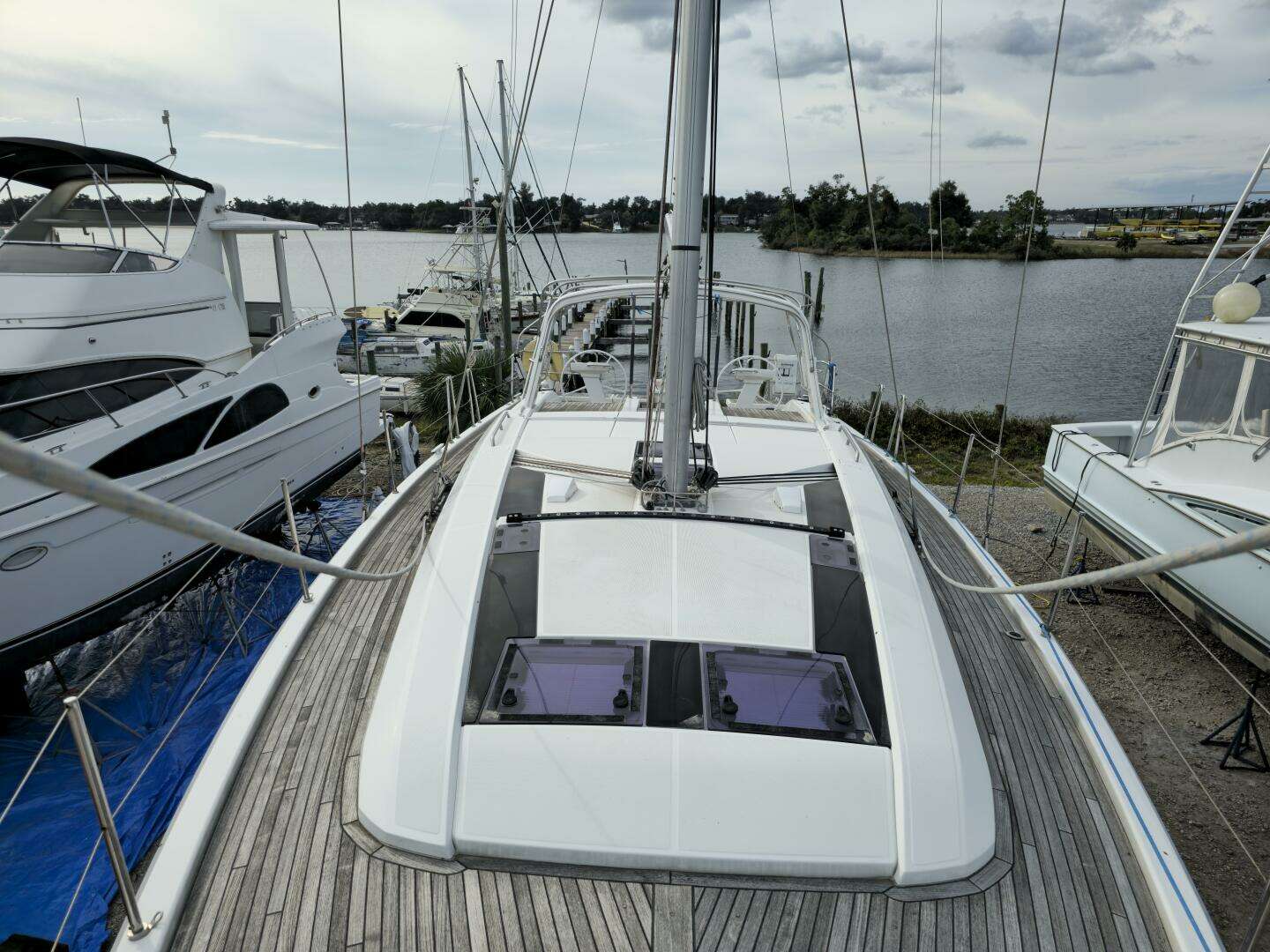 2019 Beneteau Oceanis 46.1 - Image 13
