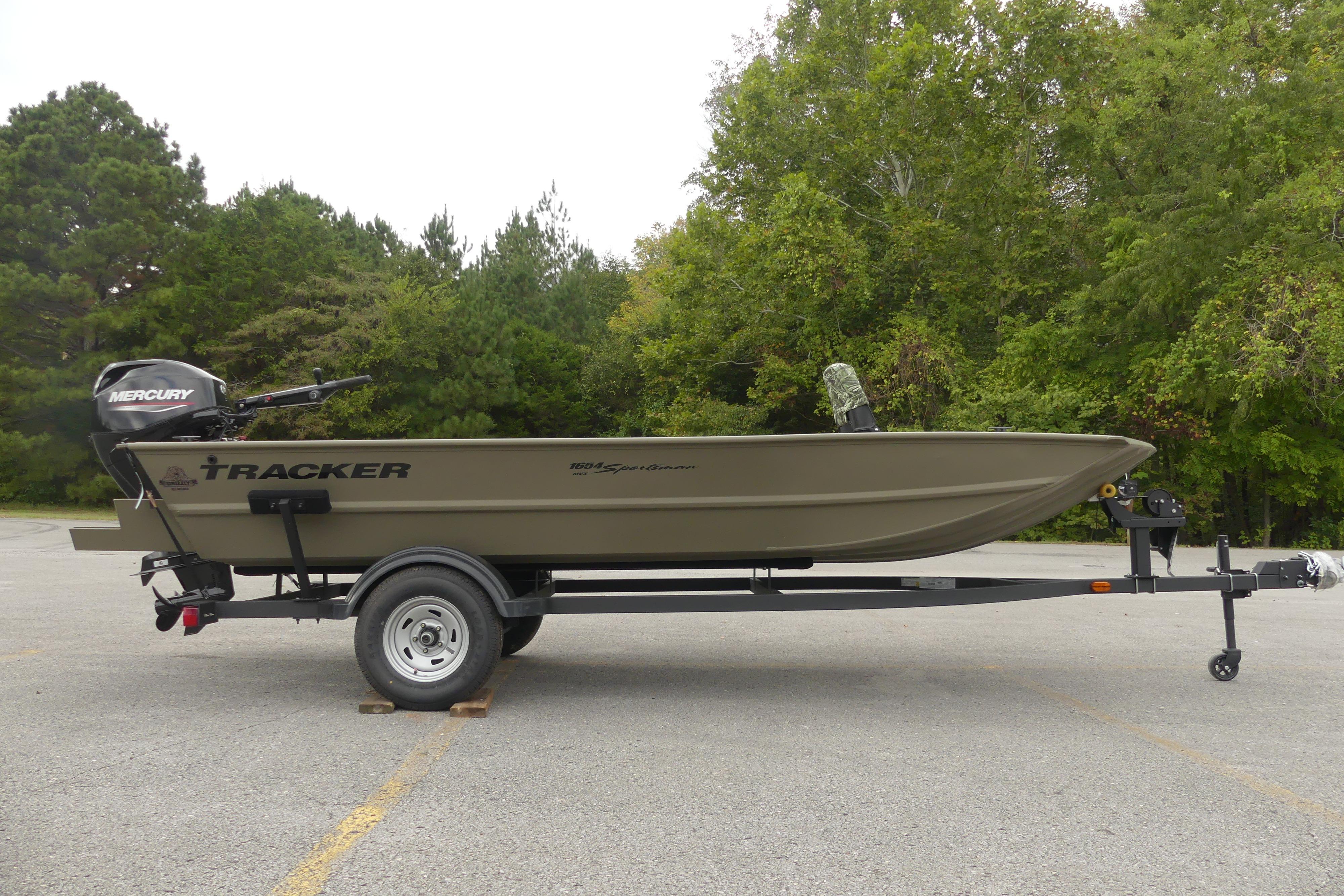 2025 Tracker Grizzly 1654 T Sportsman