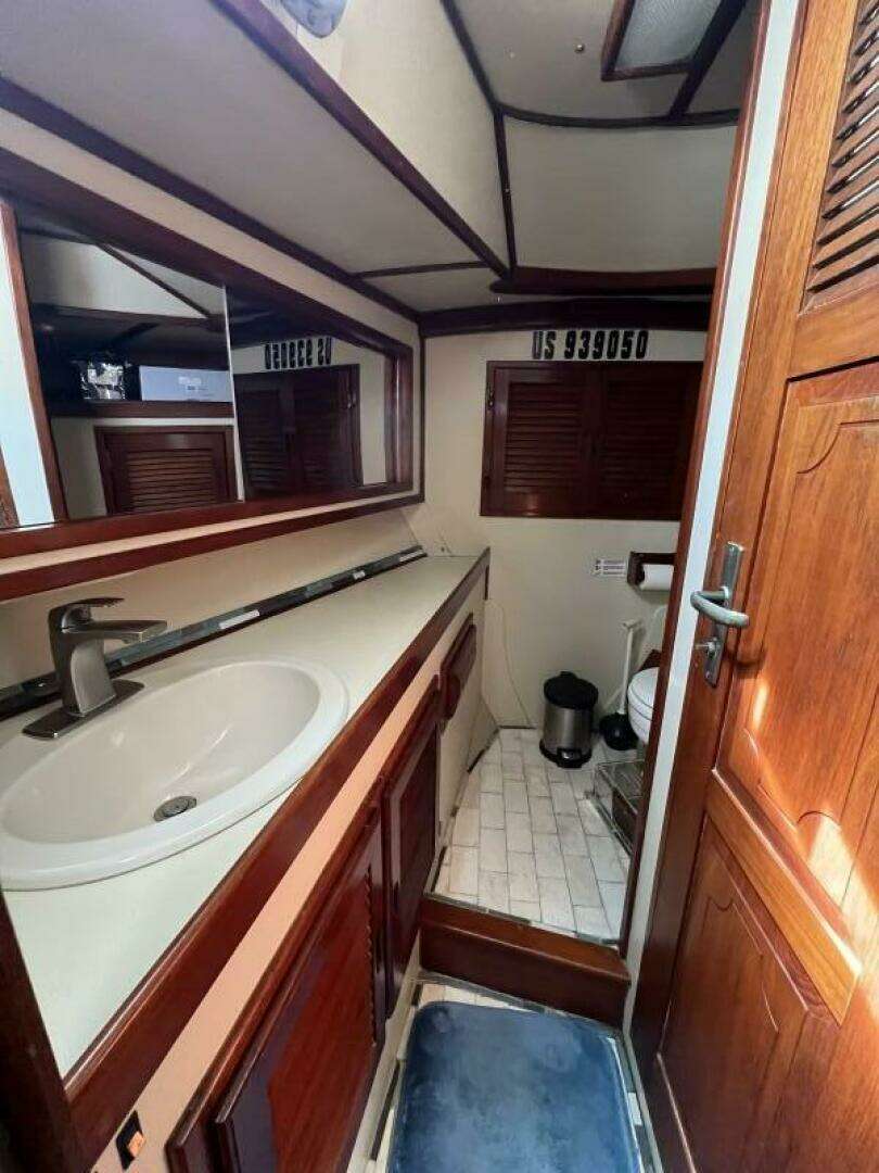 1989 Antigua — - Image 7