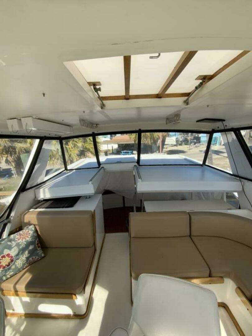 1987 President 41 Double Cabin Motor Yacht - Image 28