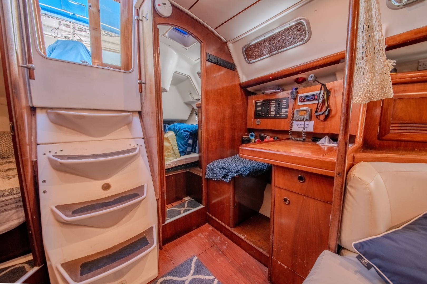 2002 Beneteau 393 - Image 48