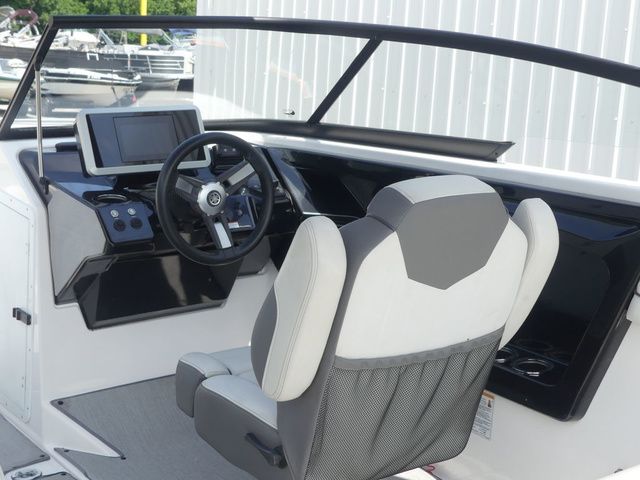 2022 Yamaha Boats AR250 - 26