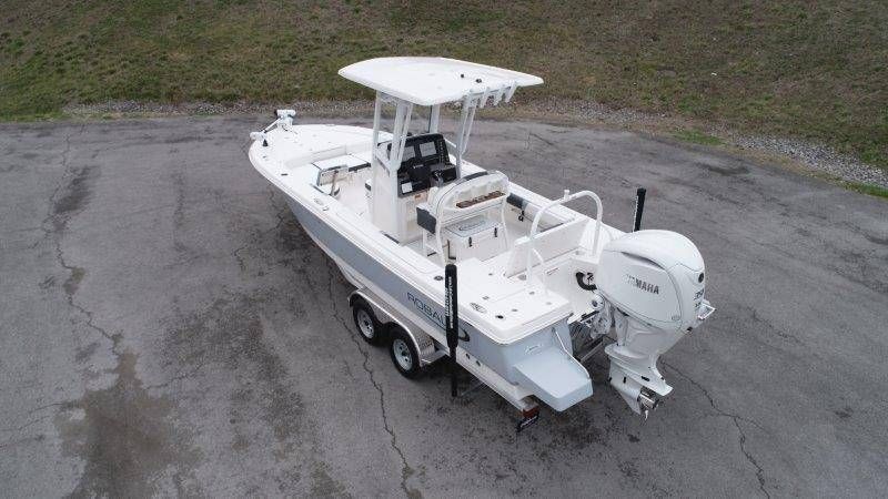2026 Robalo 246 Cayman - 13