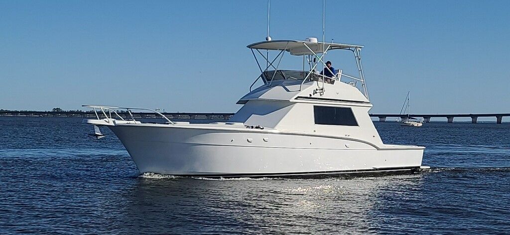 1984 Hatteras Convertible