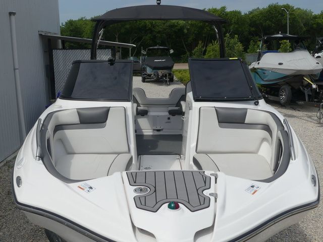2019 Yamaha Boats AR240 - 15