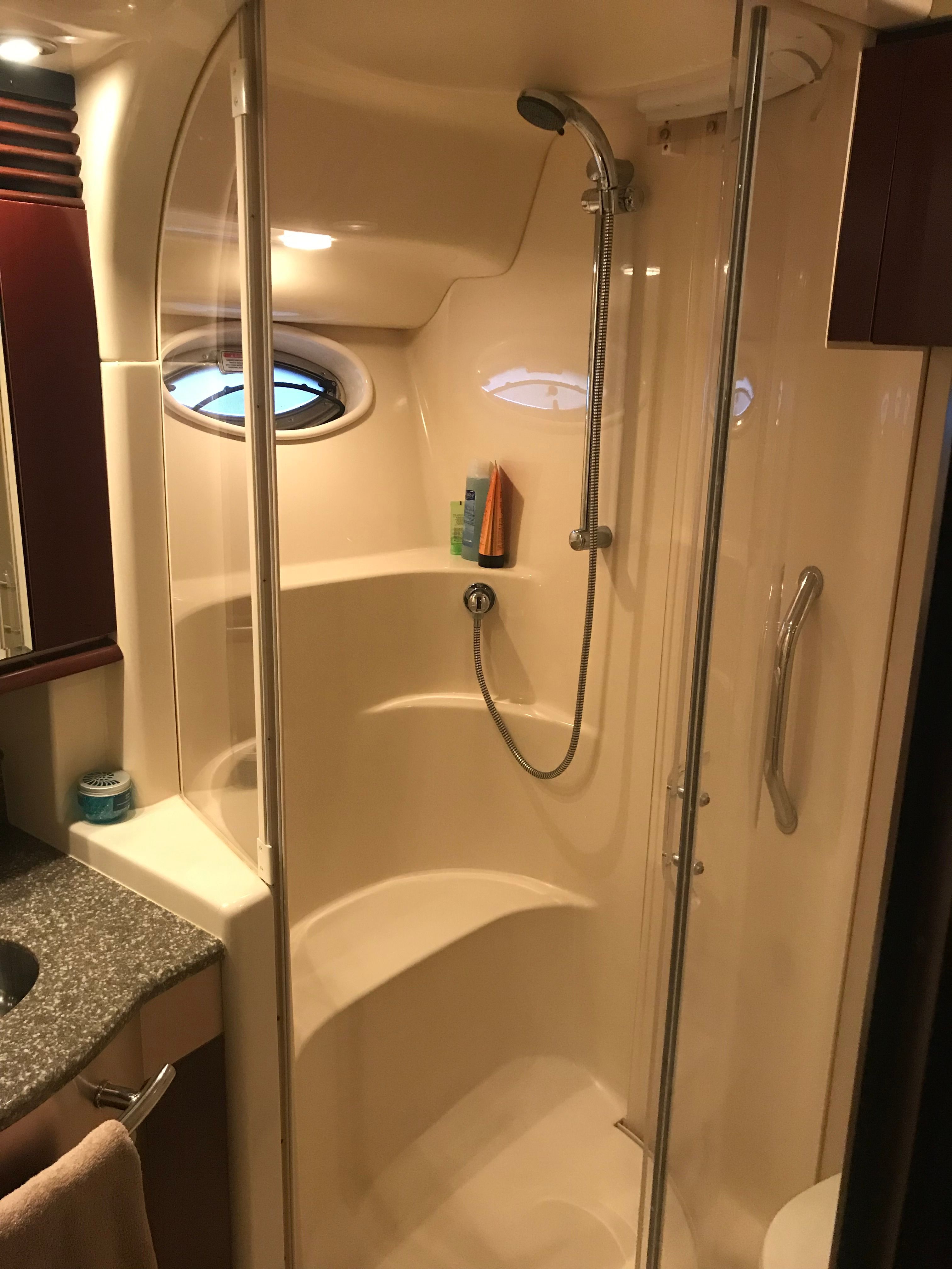 2005 Sea Ray 500 Sedan Bridge - 36