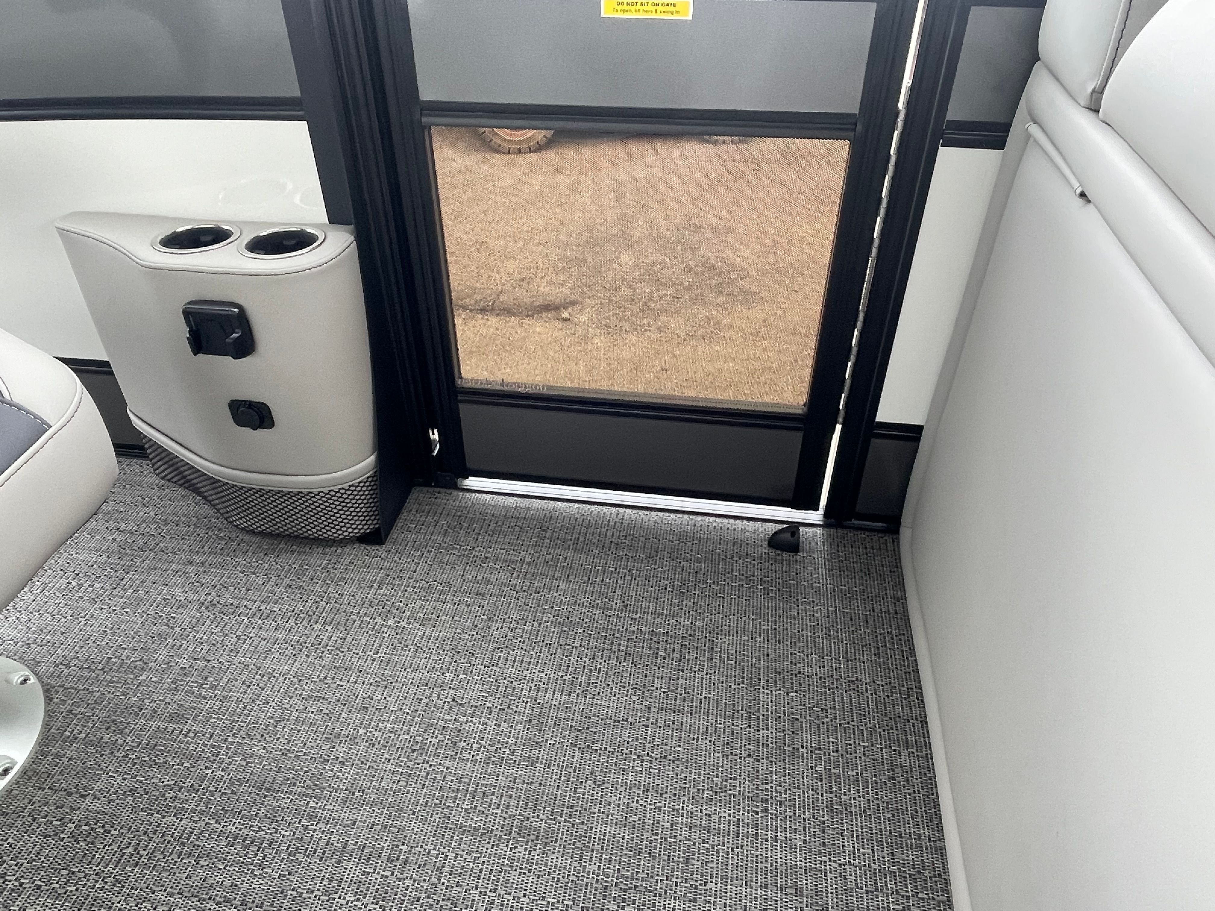 2025 BARLETTA L25UC - Image 22