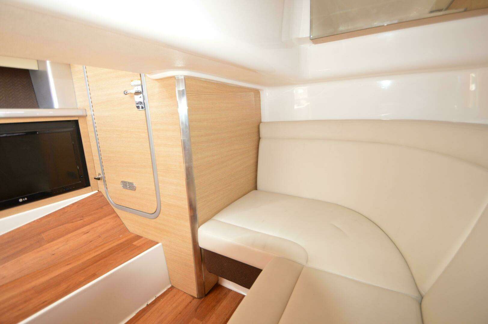2013 Chaparral 327 SSX - Image 31