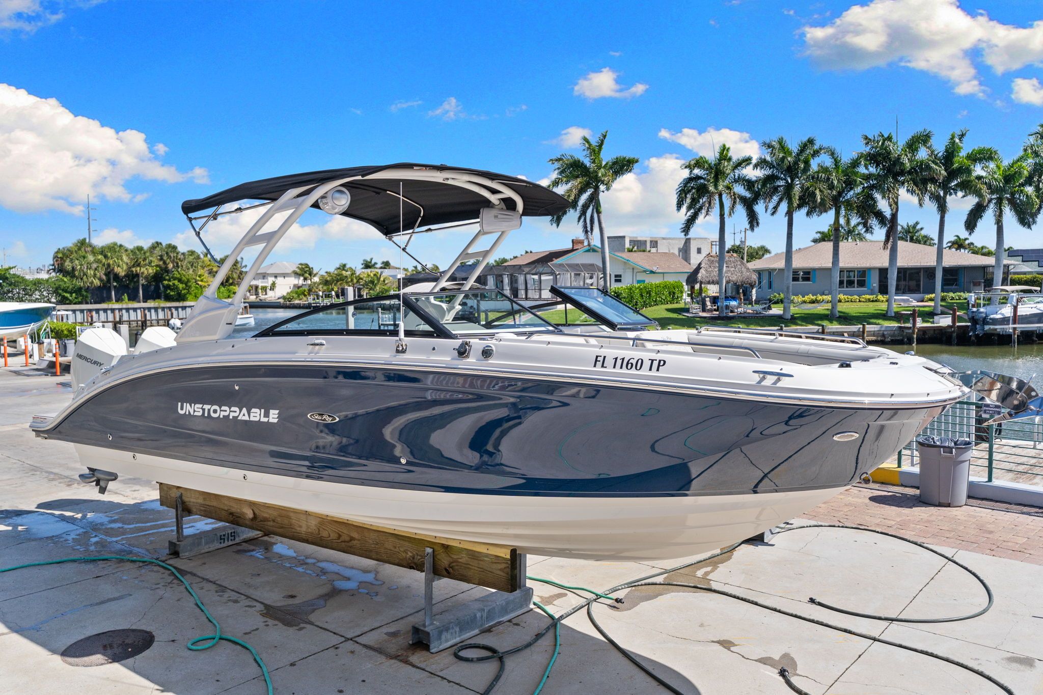 2023 Sea Ray SDX 290 Outboard - 2