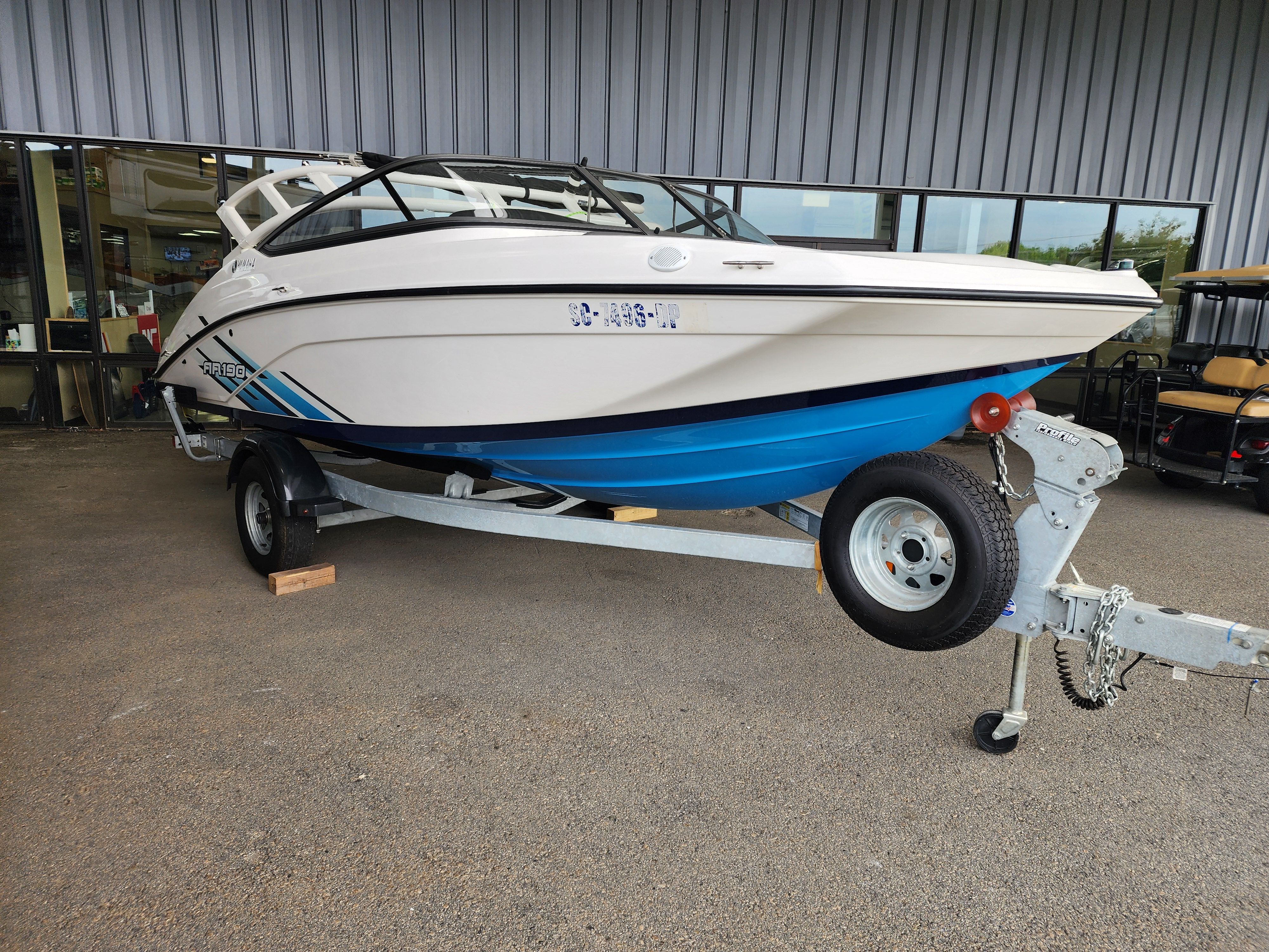 2021 Yamaha Boats AR190