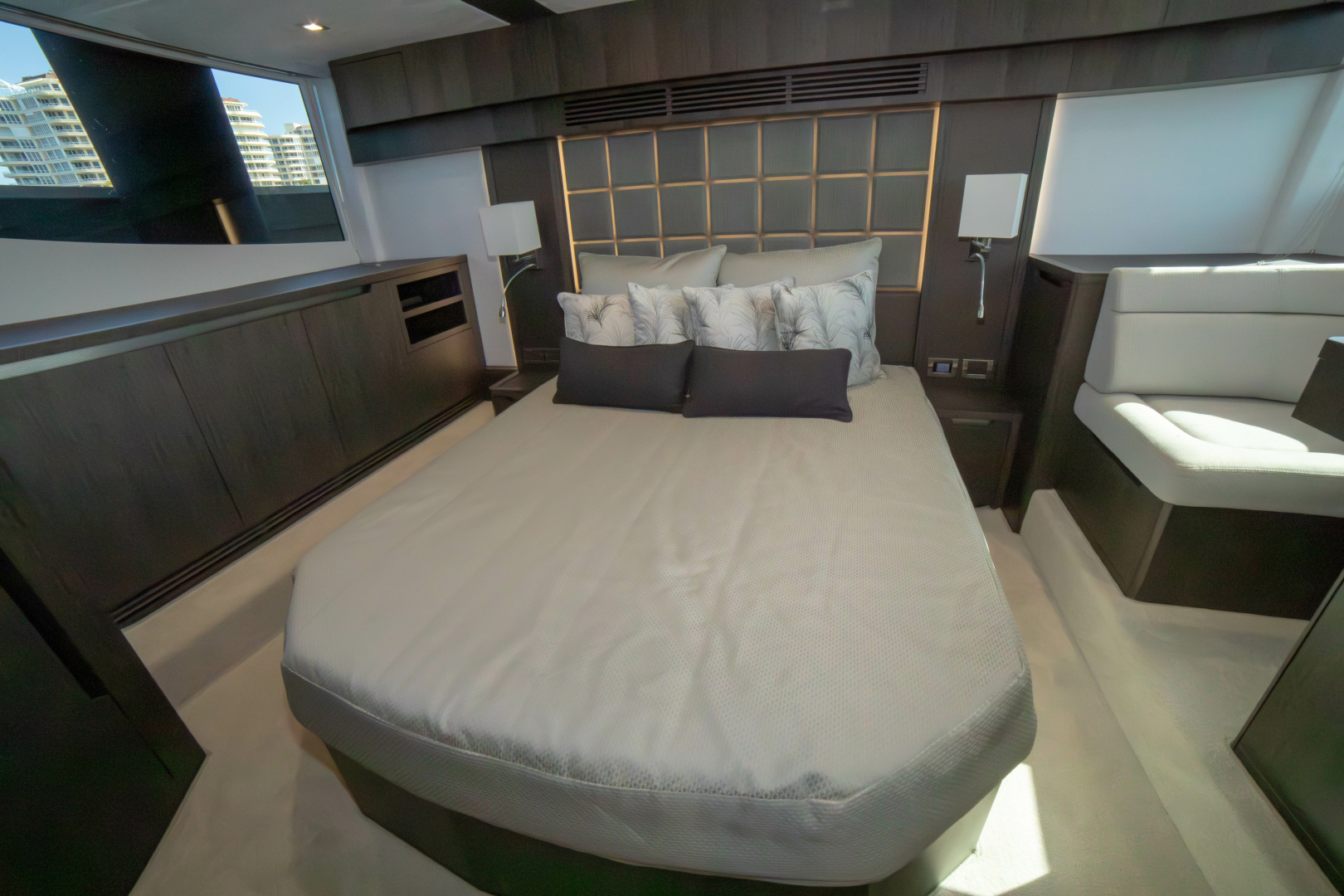 2024 Galeon 510 SKY - Image 39