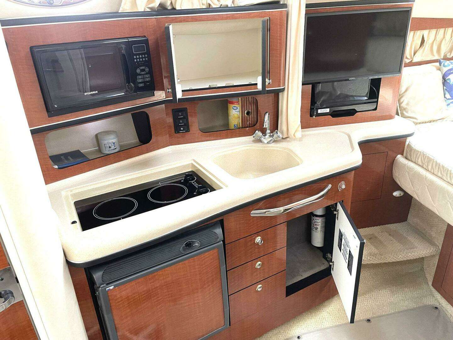 2003 Sea Ray 300 Sundancer - Image 29