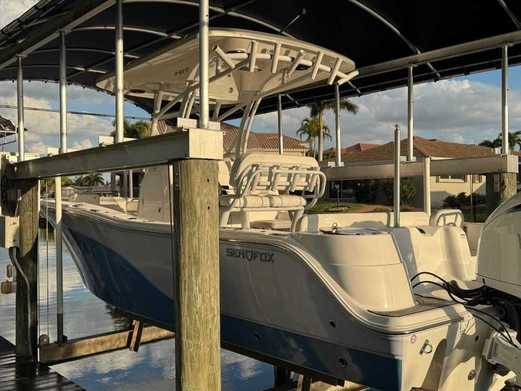 2024 Sea Fox 248 Side Console - 2