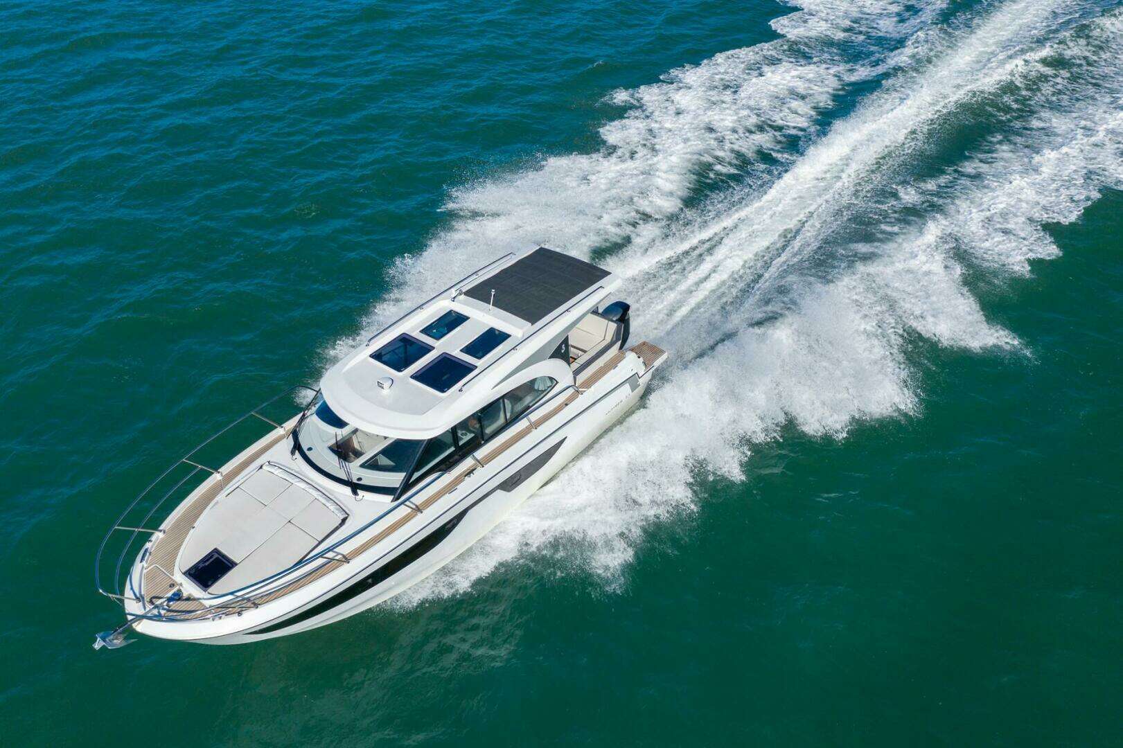 2026 Beneteau Antares 11 - Image 2