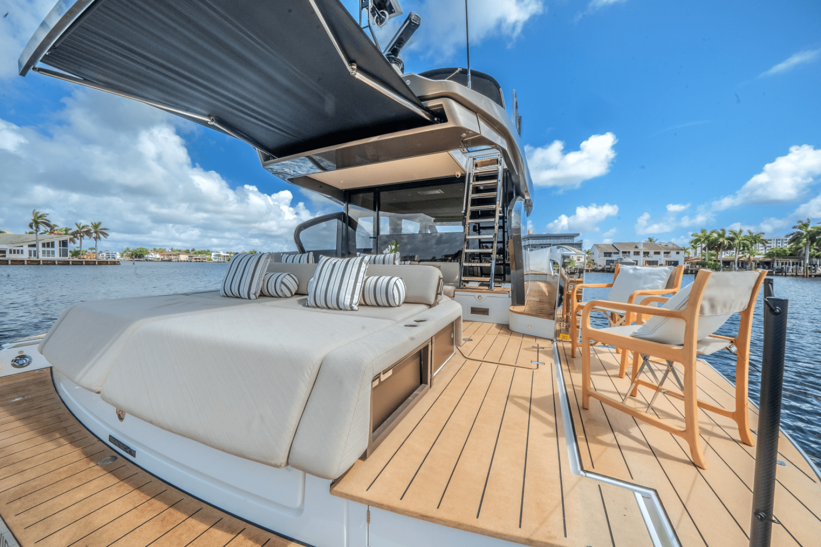 2025 Azimut Seadeck 6 - Image 17