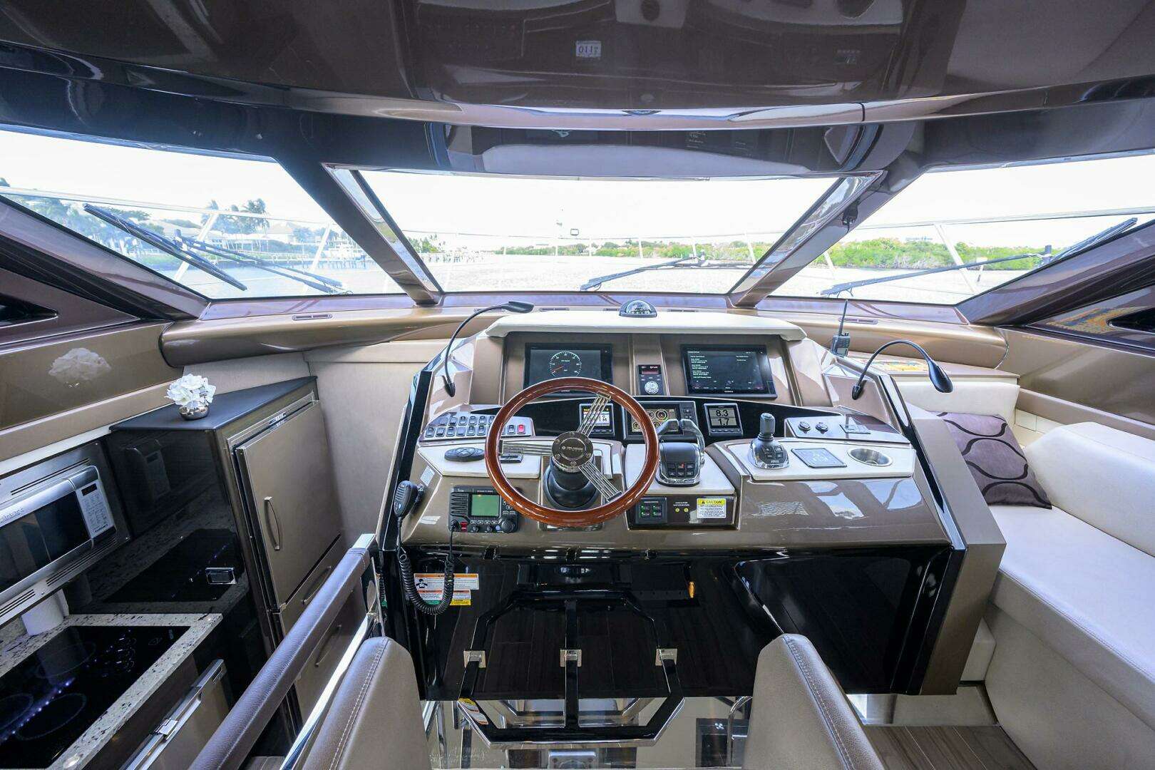 2016 Marquis 660 Sport Yacht - Image 26