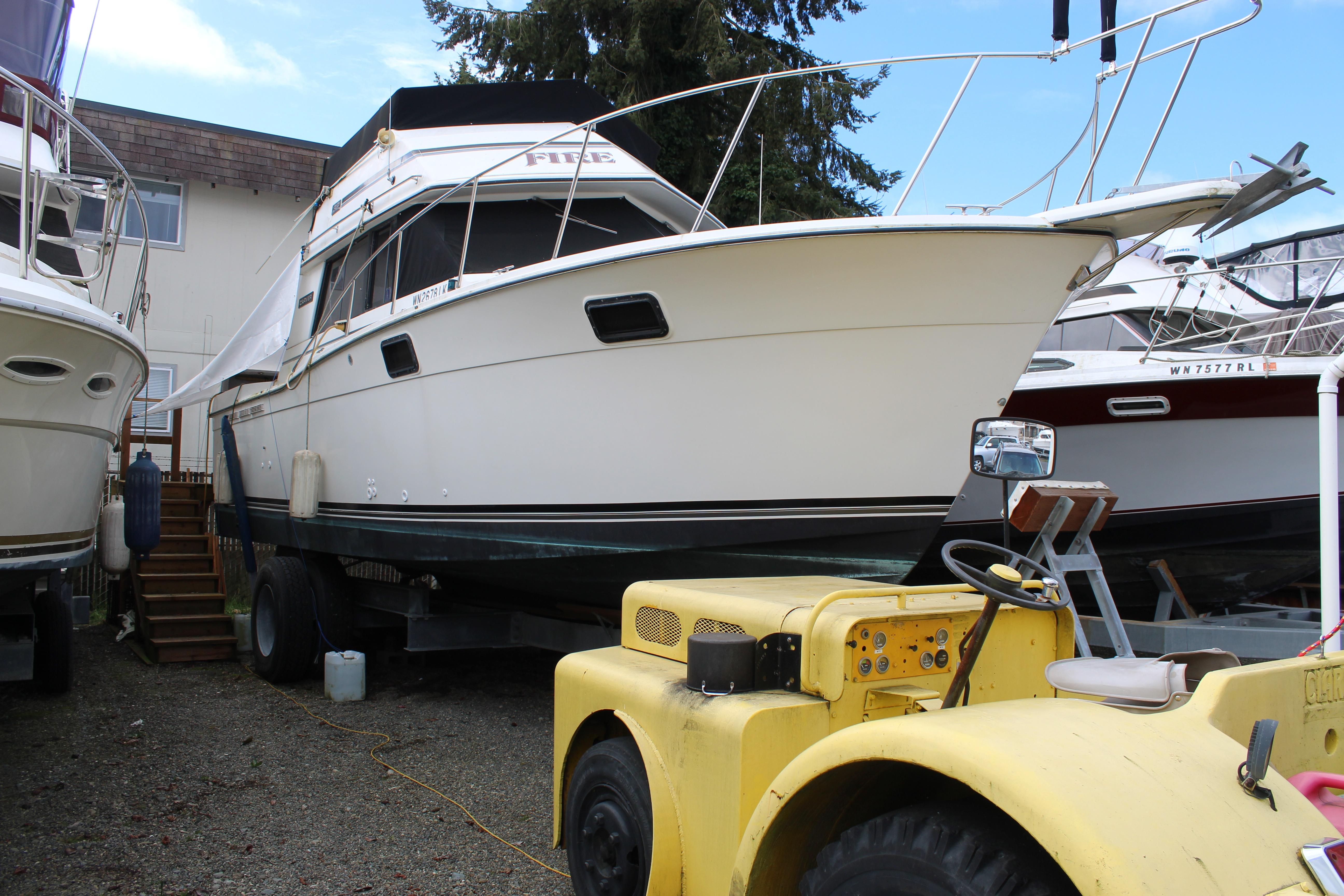 1985 Carver 32 Convertible