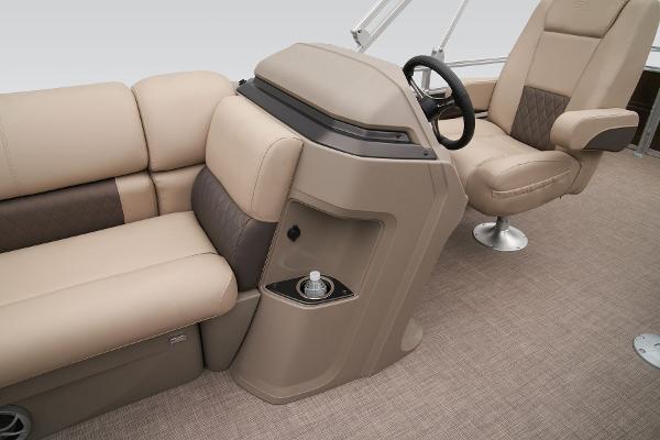 2025 Sun Tracker Sportfish 24 XP3 - 39