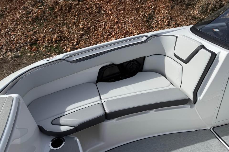 2026 Yamaha Boats AR250 interior seating with sleek, modern design and comfortable cushions.