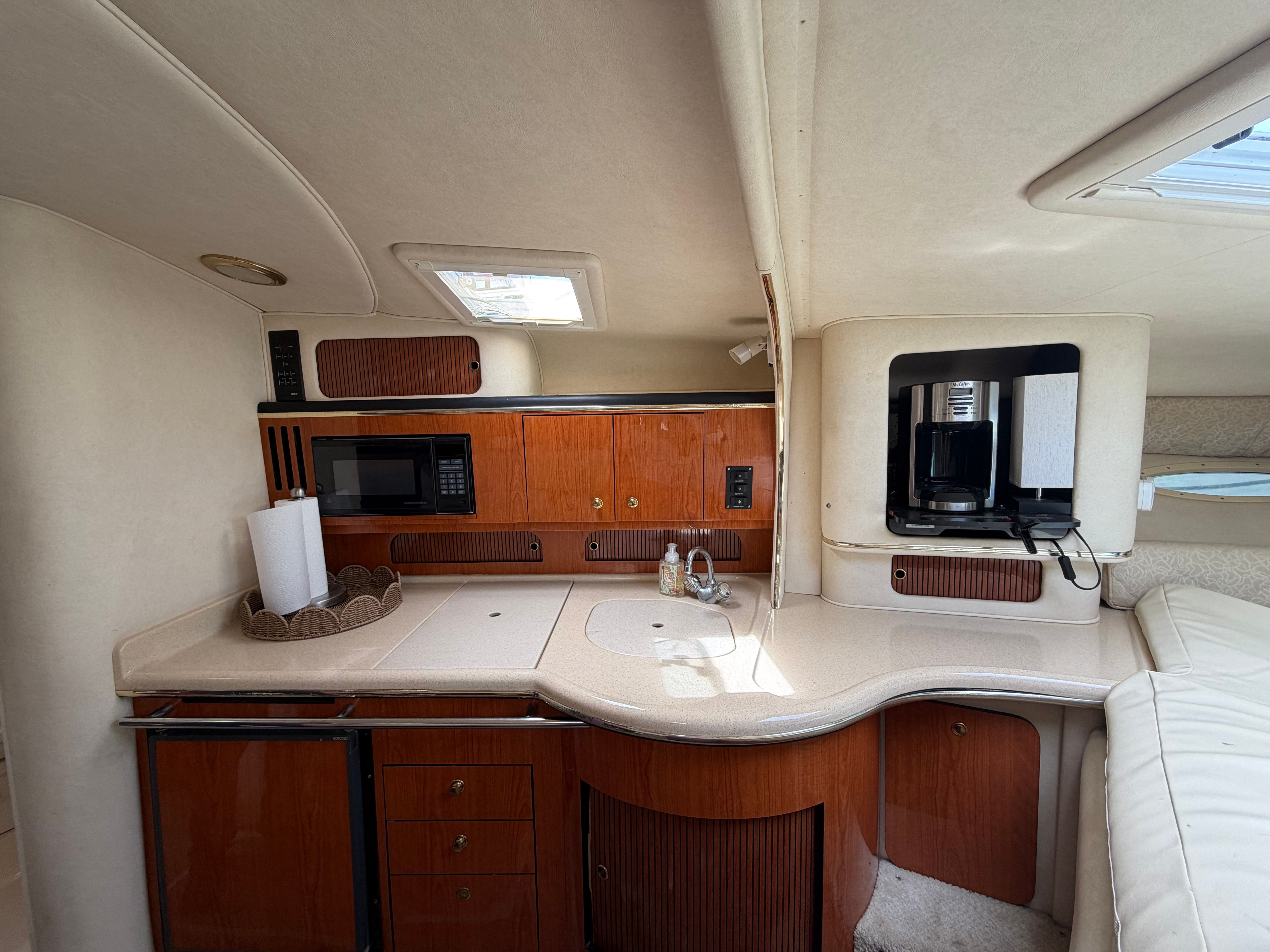 2001 Sea Ray Sundancer 310 - 5