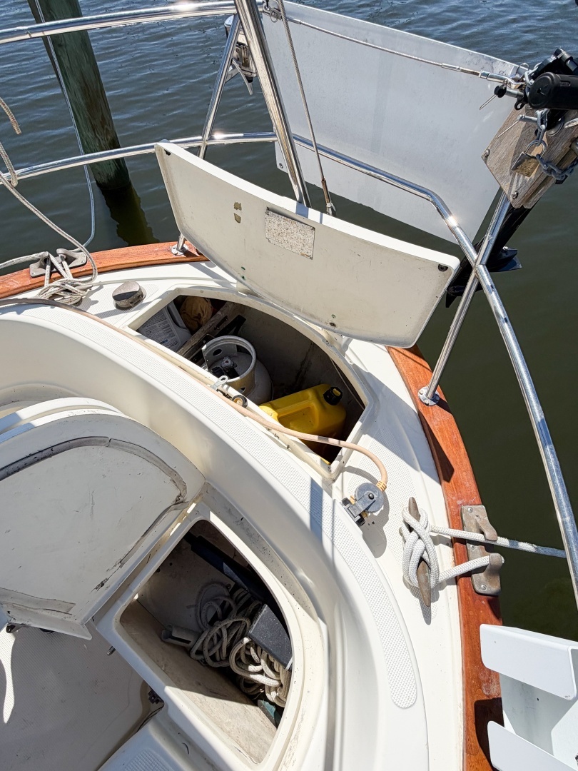 1998 Pacific Seacraft 37 - Image 70