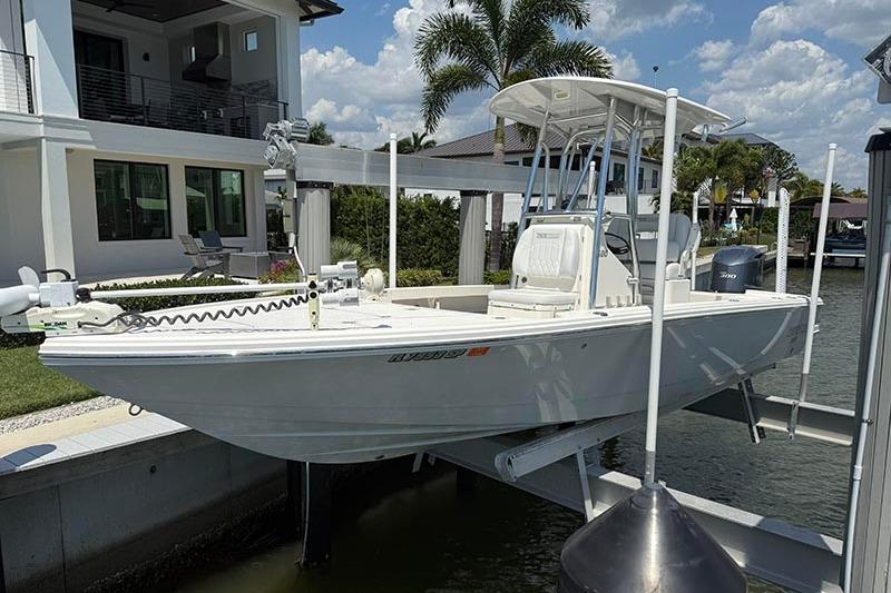 2020 Pathfinder 2500 Hybrid