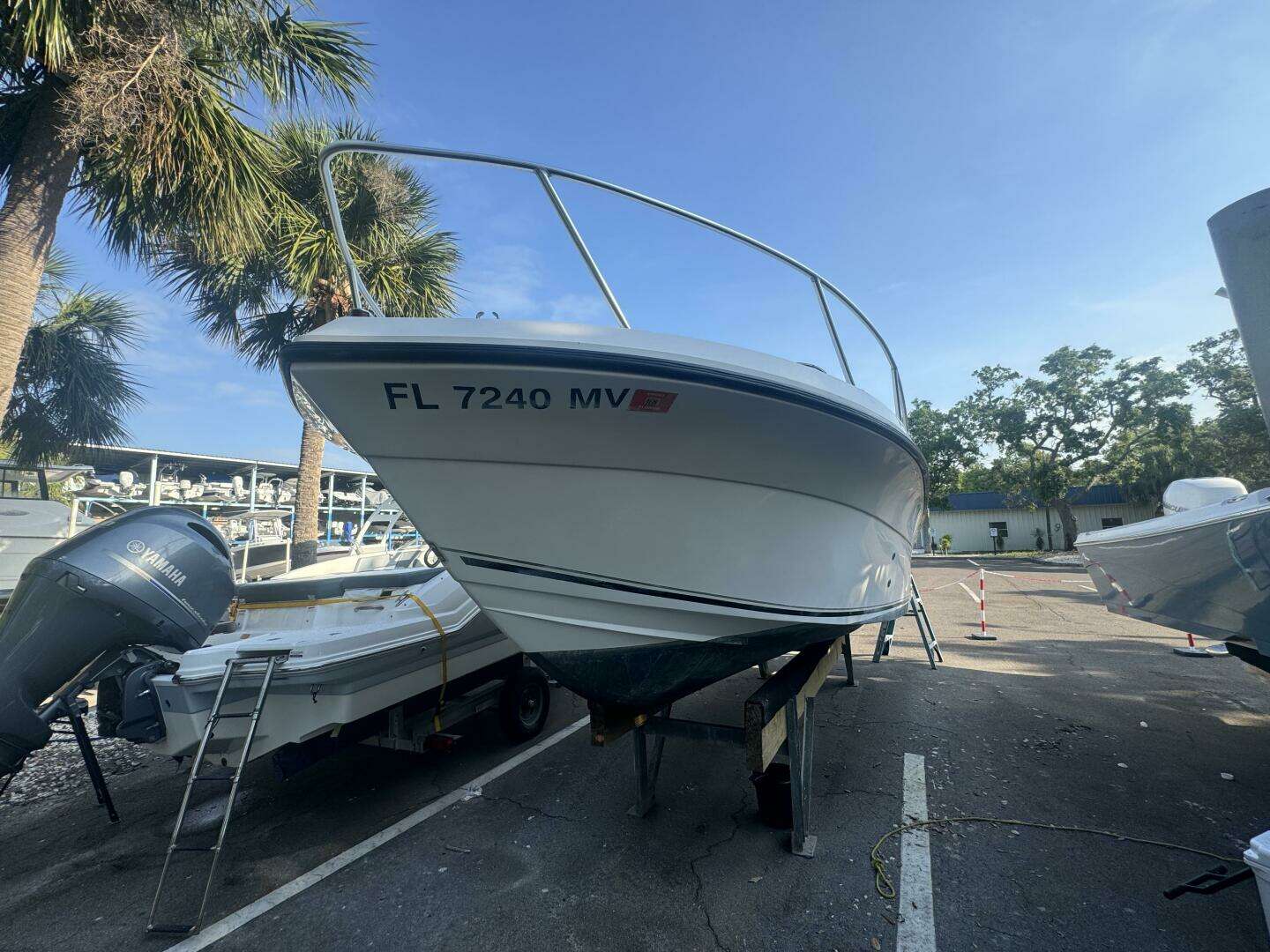 2004 Angler 220 Walkaround - Image 3
