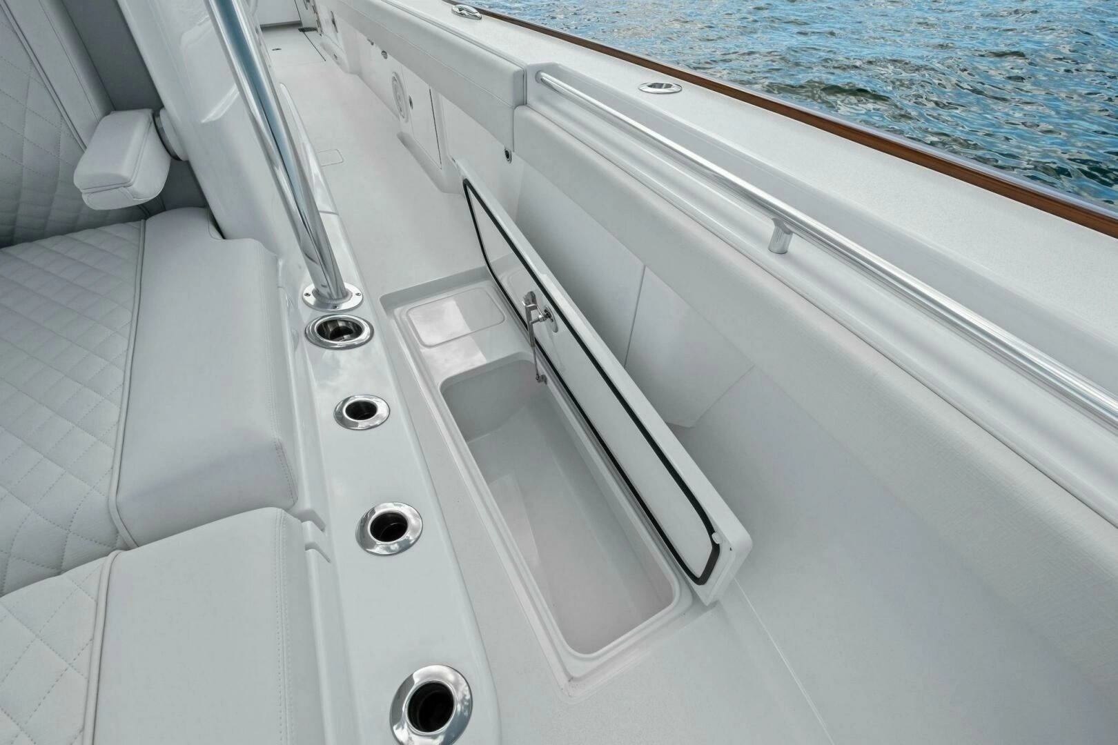2026 Valhalla Boatworks V-37 - Image 18
