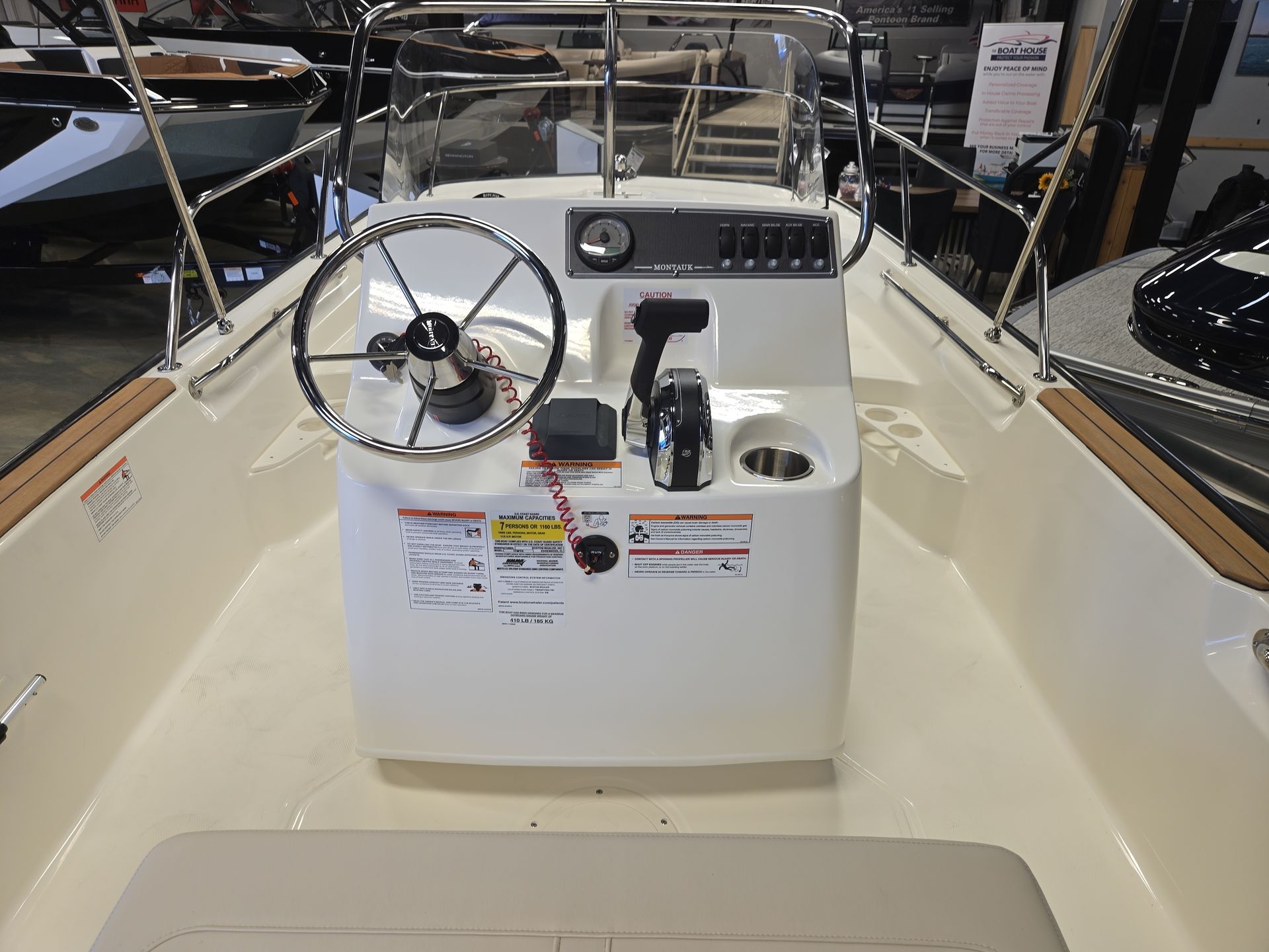 2026 Boston Whaler 170 Montauk - 8