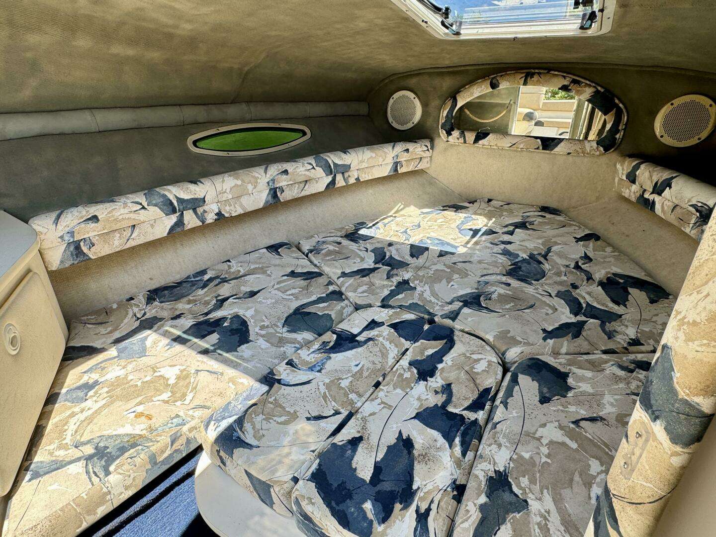 1999 Sea Ray 215 Express Cruiser - Image 45